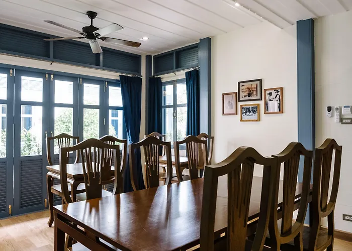 Baan Vajra Hotel