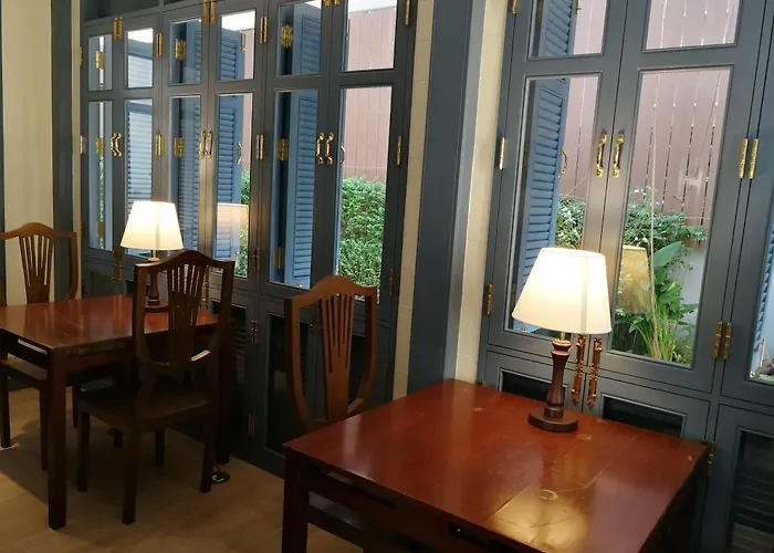 Baan Vajra Hotel