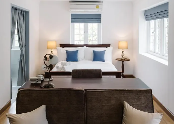 Hotel Baan Vajra 3*
