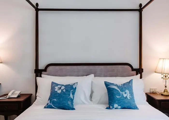 Baan Vajra Hotel